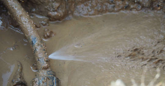 7 Signs You Need Emergency Plumbing (and the Hidden Costs of Waiting)